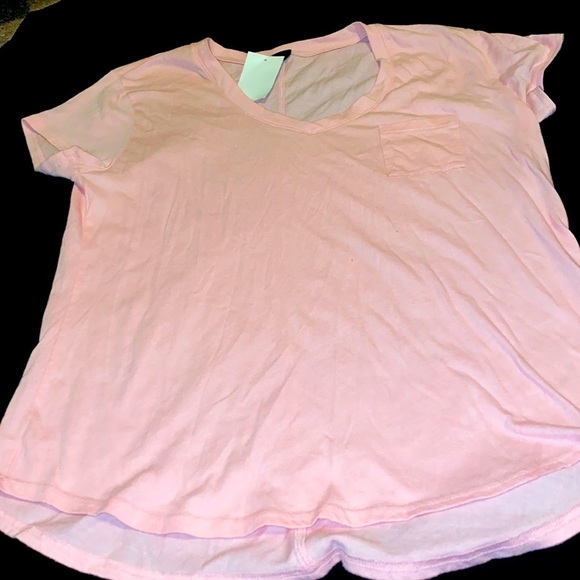 free press Tops - Free Press
V-Neck Pocket T-Shirt